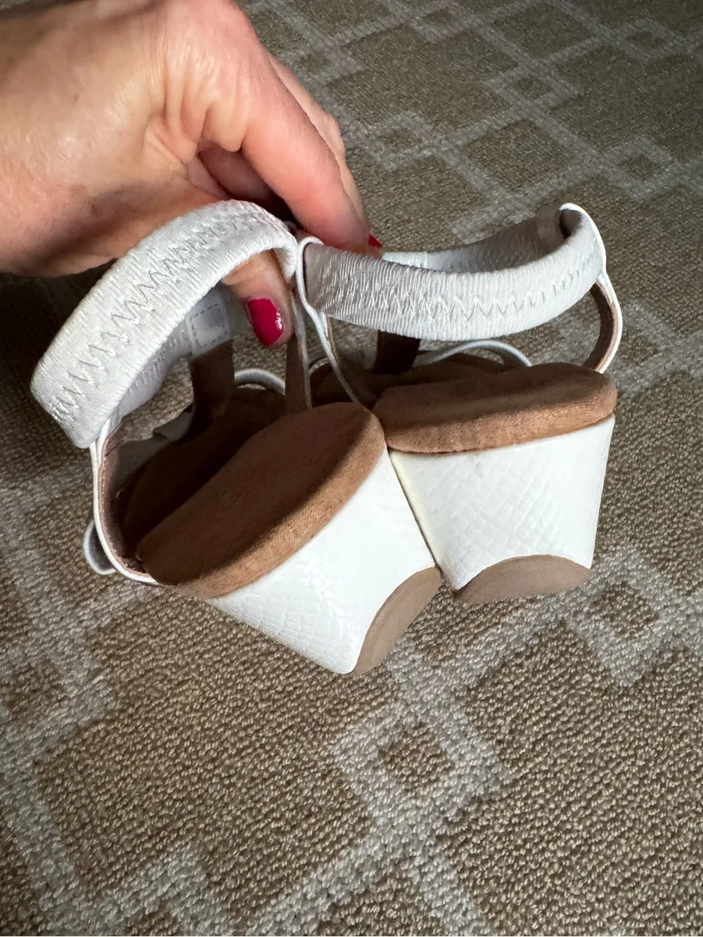 Alfani Voyage T-Strap Wedge Sandals White Size 9.5